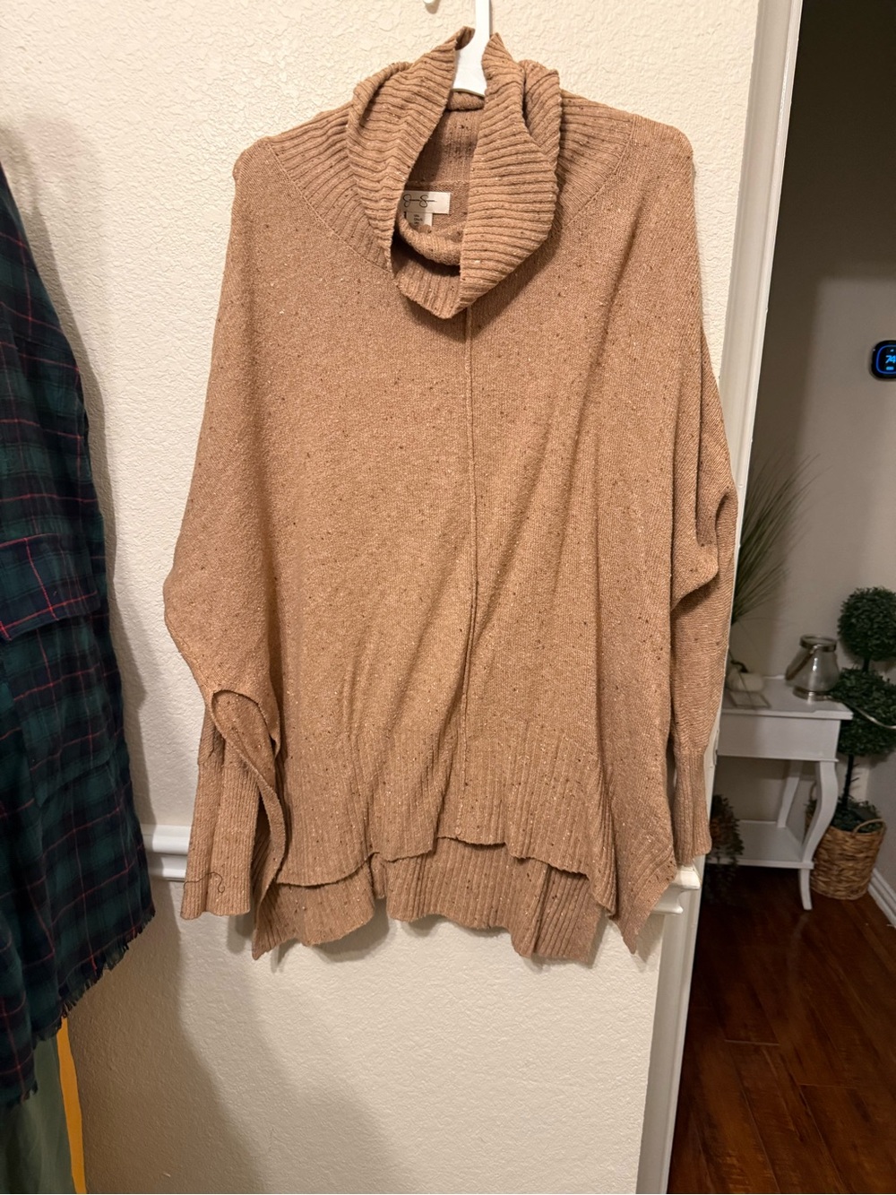 Jessica Simpson L Camel/Taupe Cowl Neck Sweater